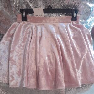 Velvety soft skirt!! Brand new! Tag on!